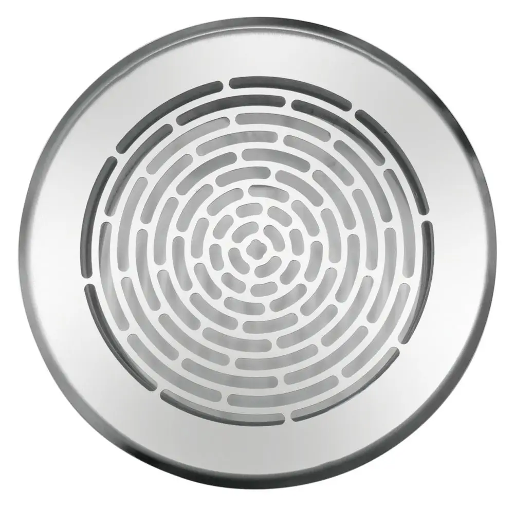 Rundes Edelstahlgitter mit langem Lochmuster, geeignet für Zu- und Abluftanlagen, angebracht in einer Wand oder Decke. Marke Vaillant.